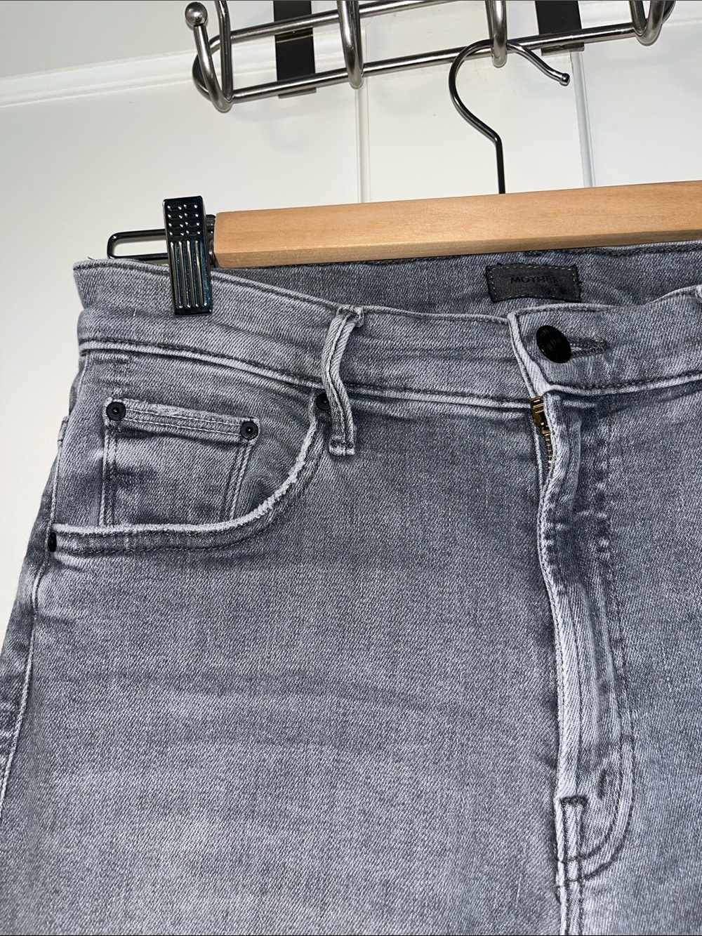 MOTHER The Insider Crop Step Fray stretch Jeans in Light Gray - Picture 3 of 7